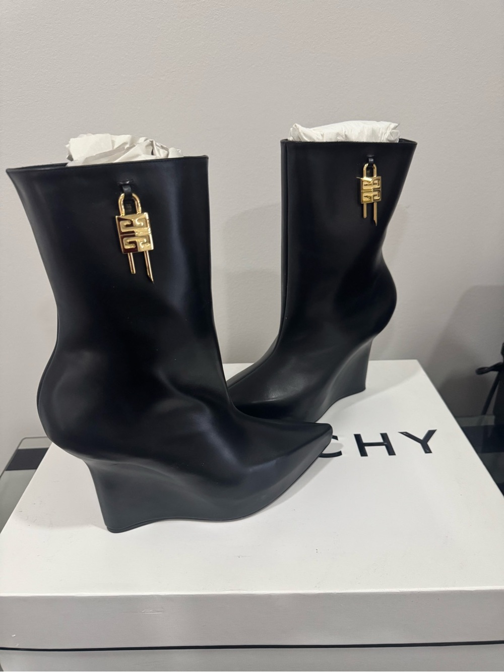 BRAND NEW Givenchy Lock Plaque Detail Wedge Boots SIZE 40